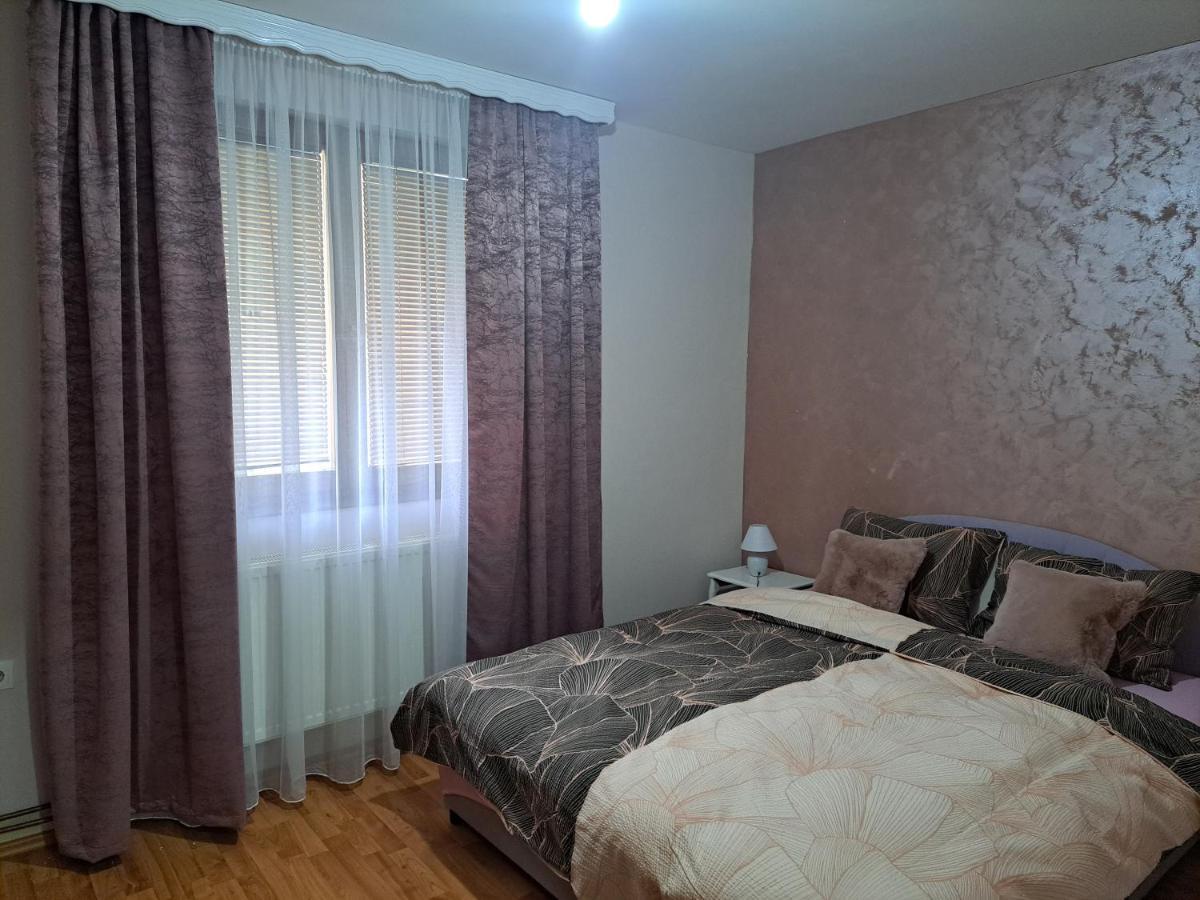 Apartman Lara 2 Apartment Фоча Екстериор снимка