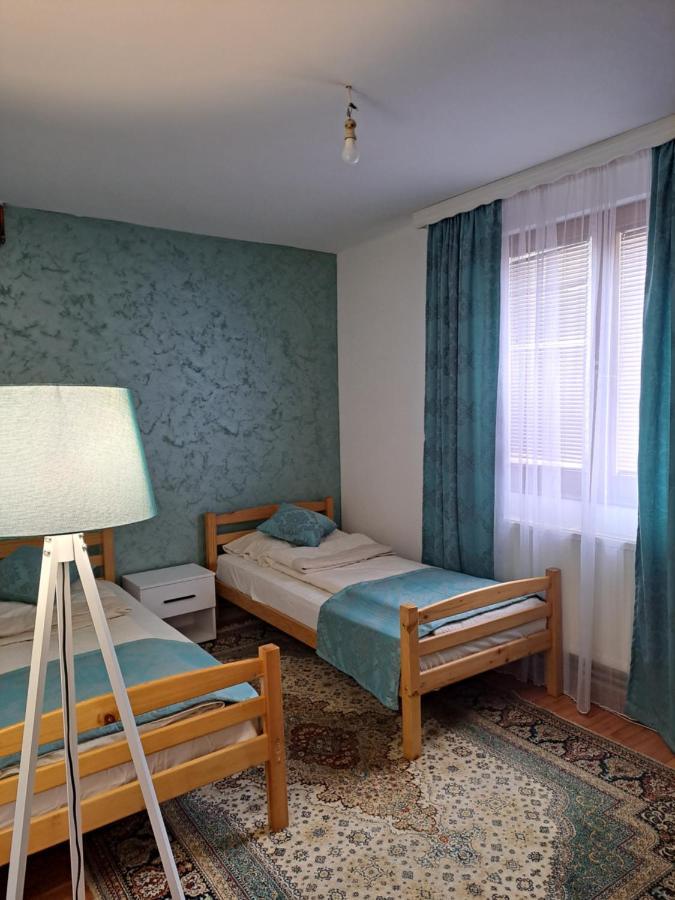 Apartman Lara 2 Apartment Фоча Екстериор снимка